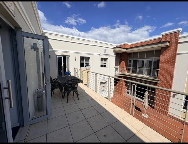983M² OFFICE FOR SALE IN FOURWAYS